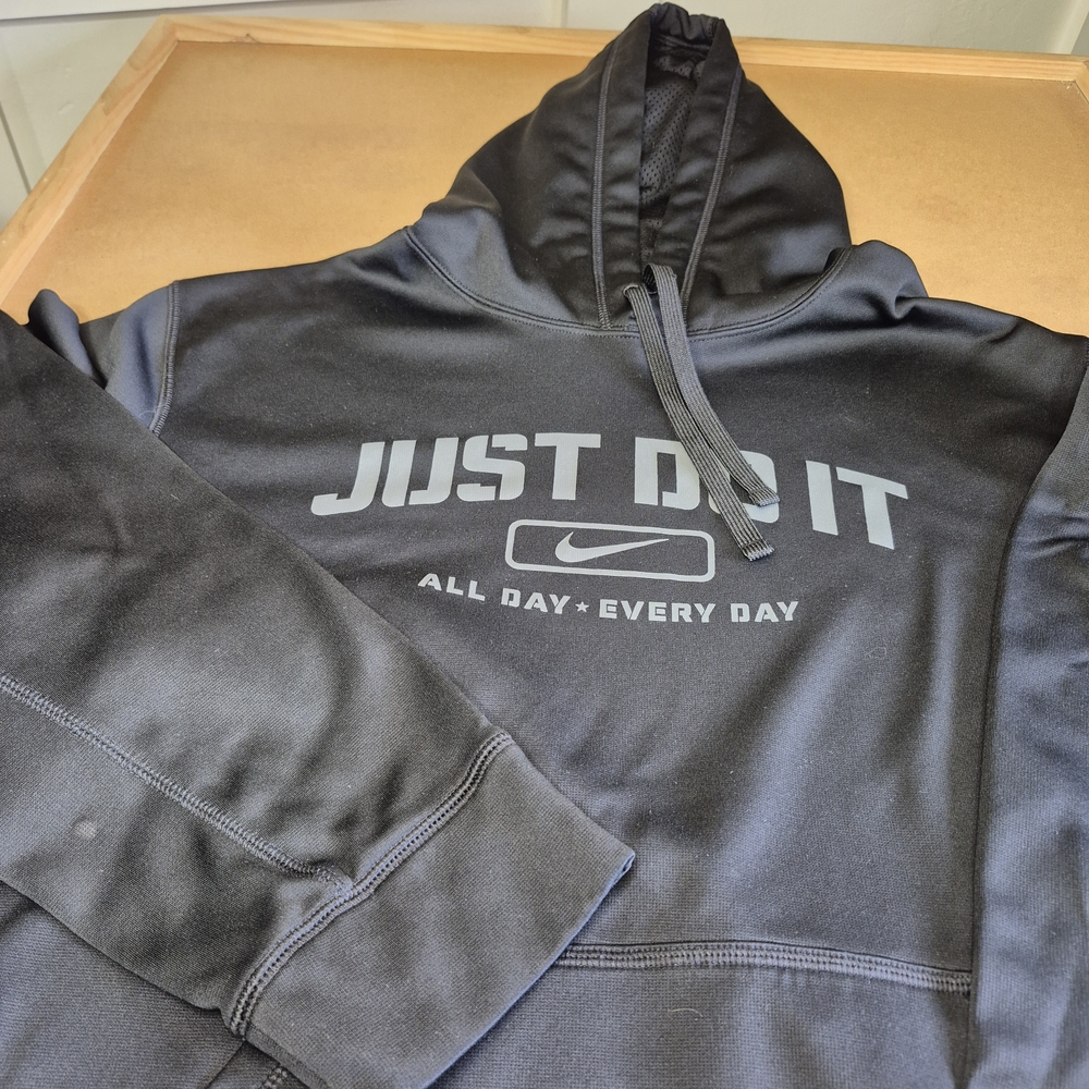 Nike Black Hoodie with Gray Print 2718/1047 - Picture 2 of 8